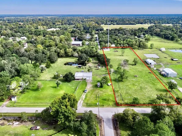 15332 Fir Rd, Santa Fe, TX 77517