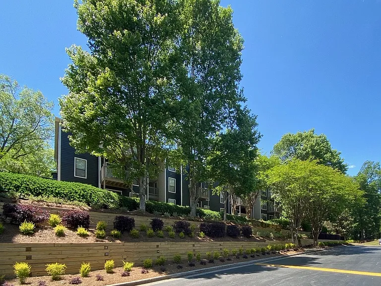 Woodcrest Village — Photo 16