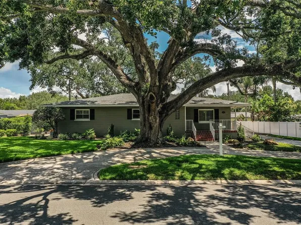1522 Del Crest Pl, Lakeland, FL 33803