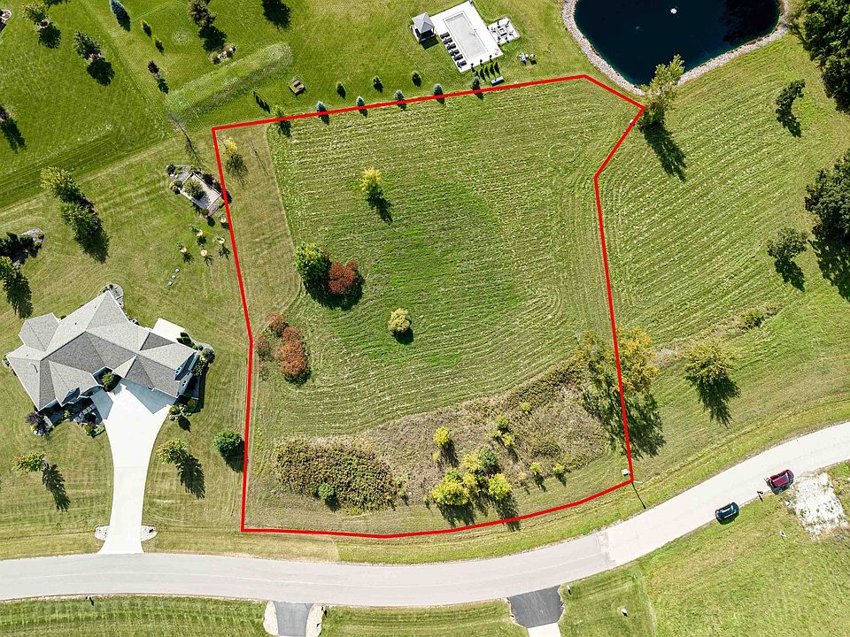 1st image of W9001 Forest Ridge Dr #32