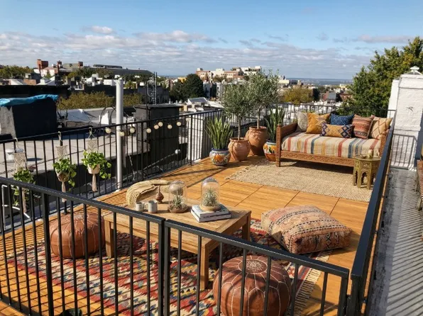 254 Bergen Street image 1 of 8