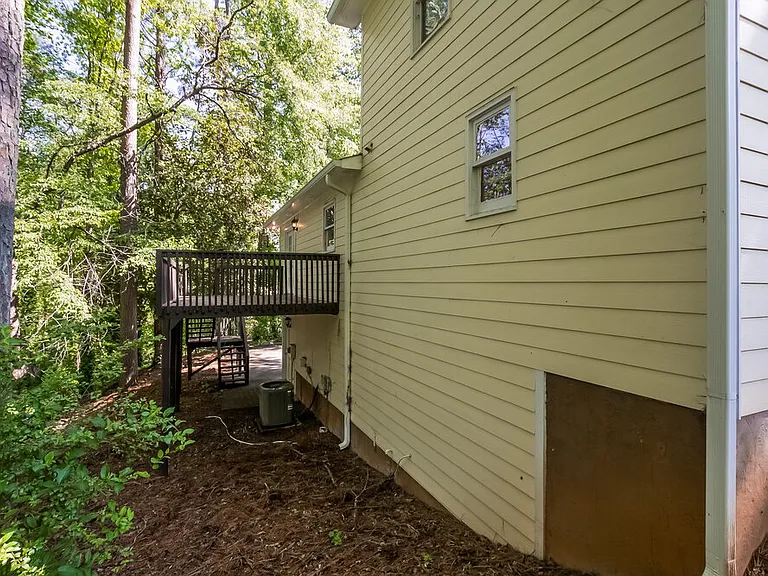 802 Moonlit Ln NW — Photo 18