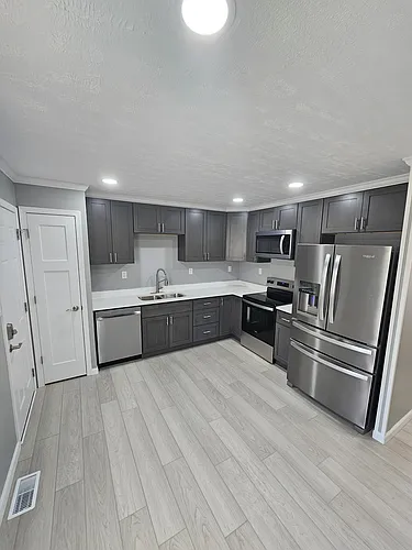102 Martin Dr Photo 1