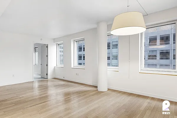 Rented by REZI | media 119