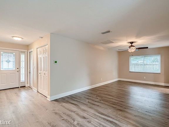 4th image of 1154 Breeze Dr