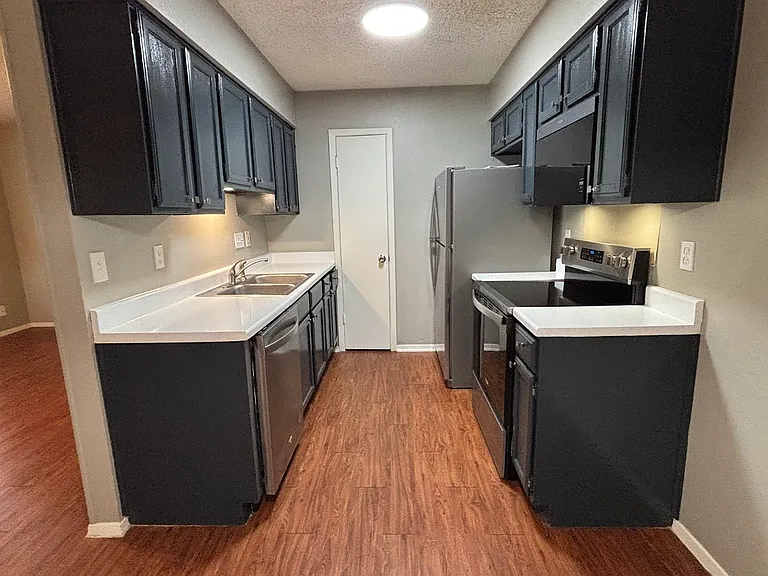 7214 Lilac Ln #B — Photo 9