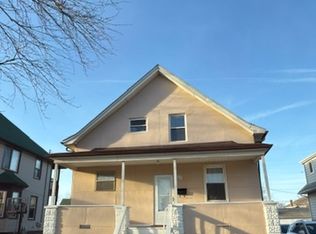 824 Pine St #2, Wyandotte, MI