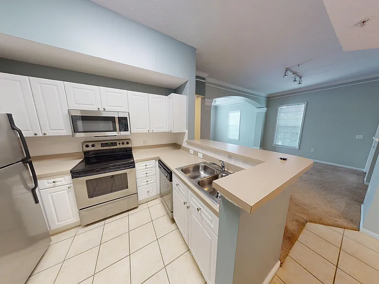 235 Goldenrain Dr #303 — Photo 10