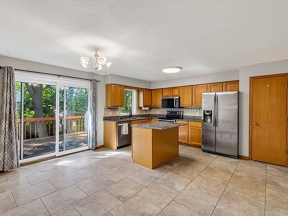 4th image of 6209 Adobe Way