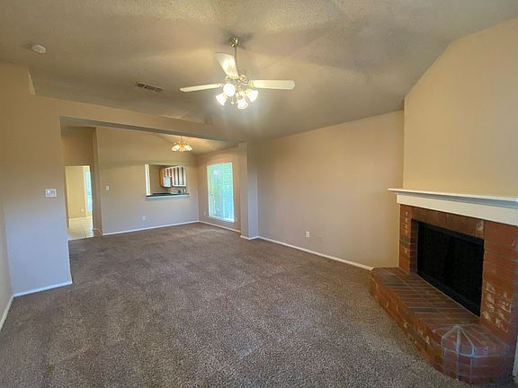5th image of 1042 Palomino Dr