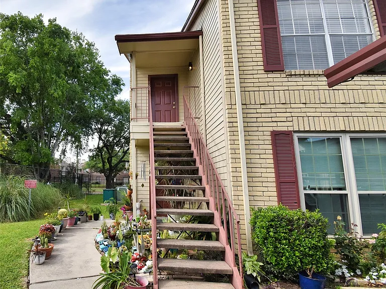 2120 El Paseo St #108 — Photo 1