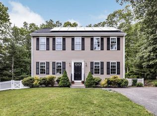 9 Old Snake Pond Rd, Forestdale, MA 02644