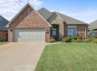 520 E Topaz Ave, Stillwater, OK 74075