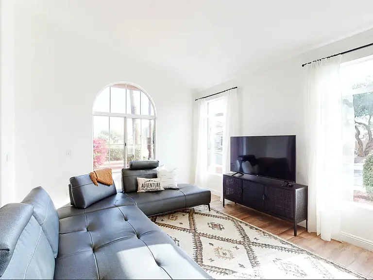 15014 N 54th Pl — Photo 10