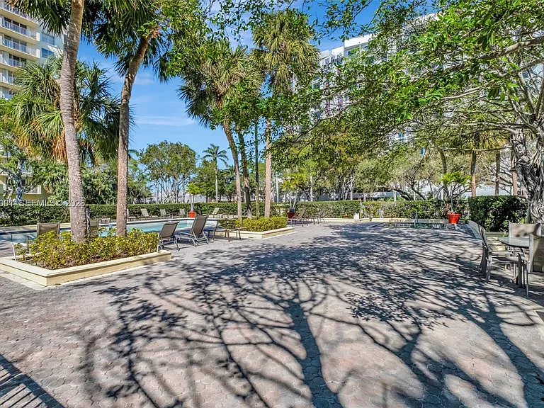 11111 Biscayne Blvd #9B-928 — Photo 29