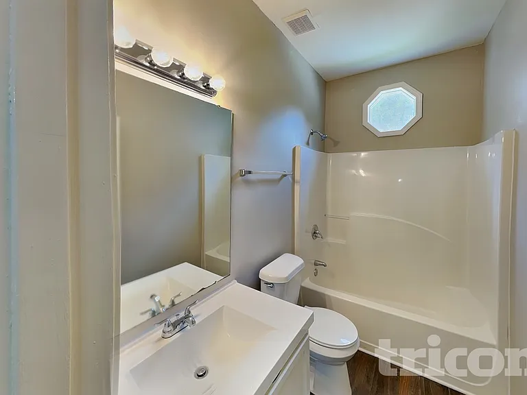 7825 Pence Pond Ln — Photo 14