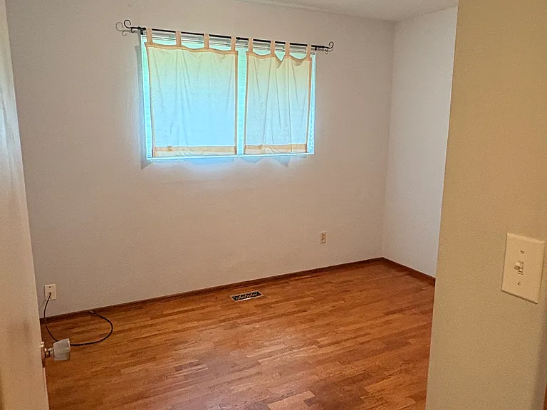 1221 Sunset Pl — Photo 6