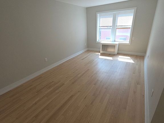 4th image of 80 Palisade Ave APT 24