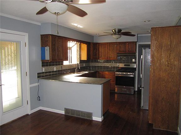 5th image of 11223 E 48th St