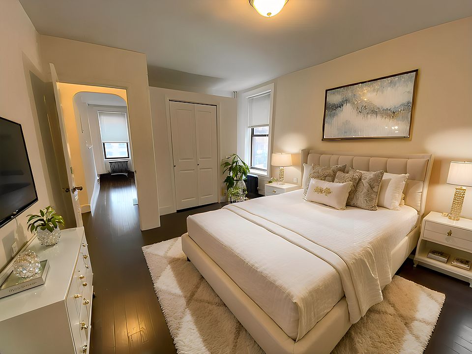 2nd image of 945 1st Ave #2A