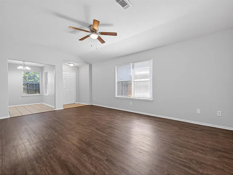 7327 Winter Song Dr — Photo 8