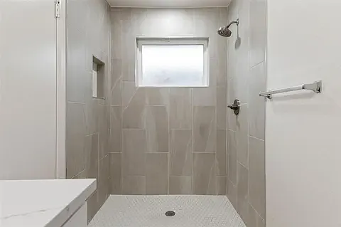 1411 W Shields Dr — Photo 21