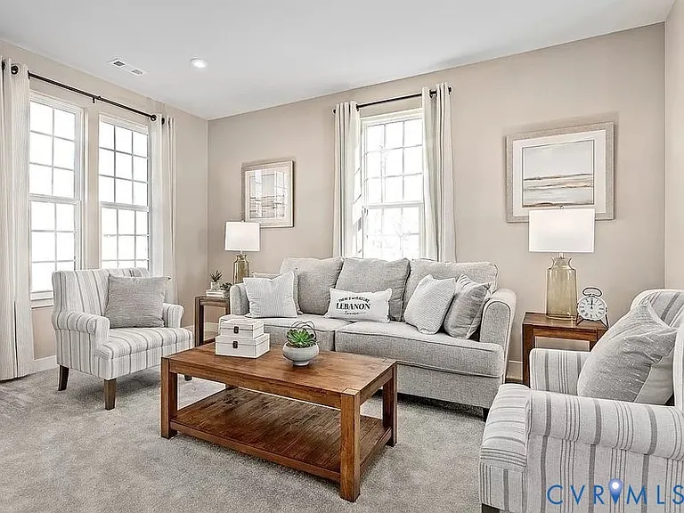 604 Rosedown Ln — Photo 9