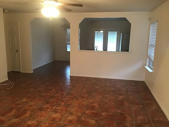 3rd image of 509 Peanut Dr
