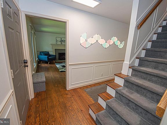 3rd image of 607 Grason Ln