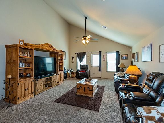 3rd image of 23219 Gallanda Dr