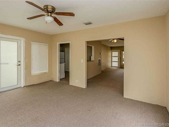 4th image of 36 Sevilla Ave