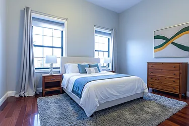 606 Henry Street, #4