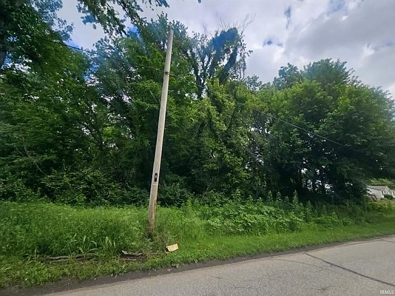 3rd image of Cable Ave