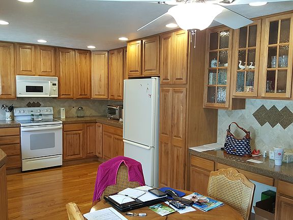 4th image of 14223 E Marina Dr