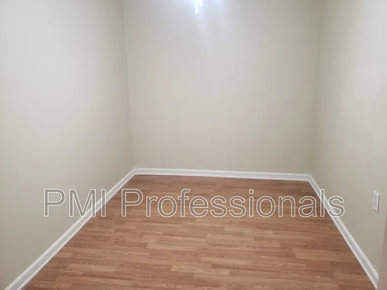 528 Judd Dr #B — Photo 6