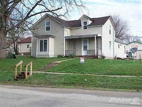 1st image of 302 N Railroad St