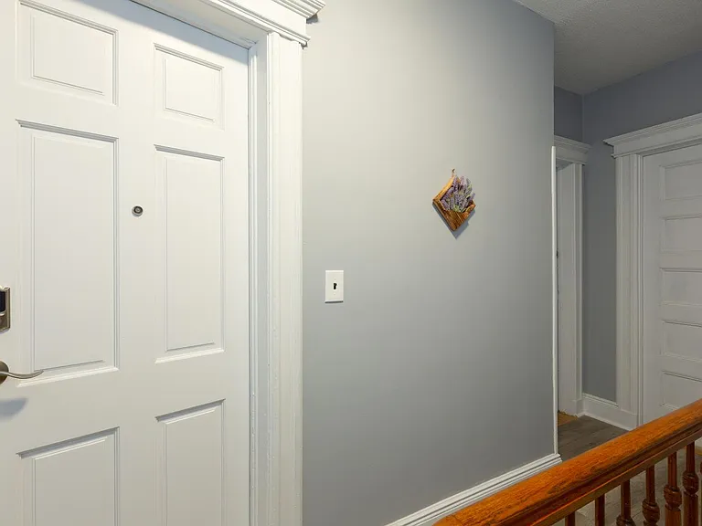 131 Grace St #2 — Photo 4