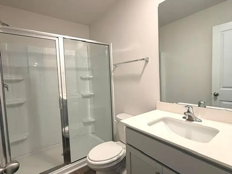526 Leven Dr — Photo 10