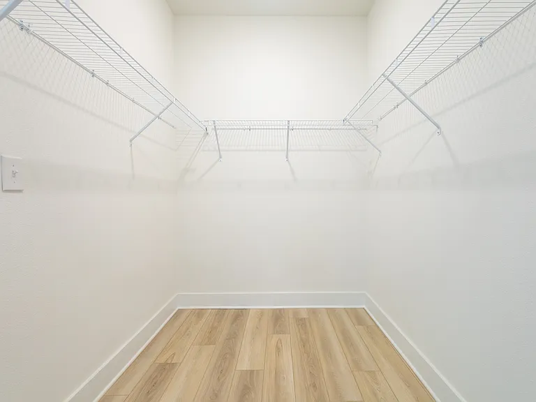 5320 Cornwall Dr — Photo 33