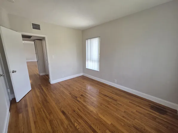 701 NE 16th Ave APT 28, Fort Lauderdale, FL 33304