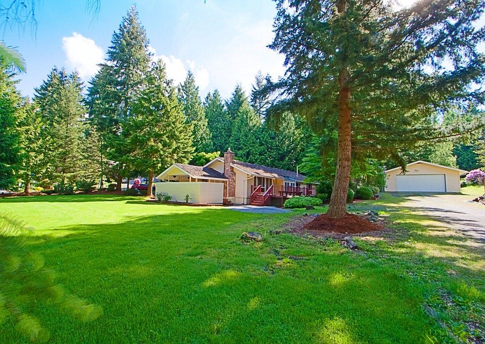 1st image of 23815 SE 28th St