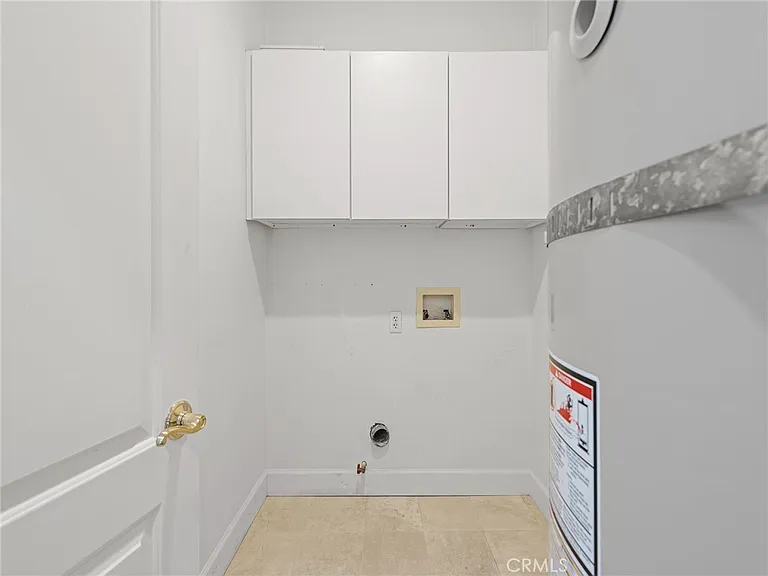3210 N Ardmore Ave — Photo 44