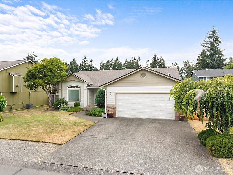3rd image of 16520 85th Avenue Ct E
