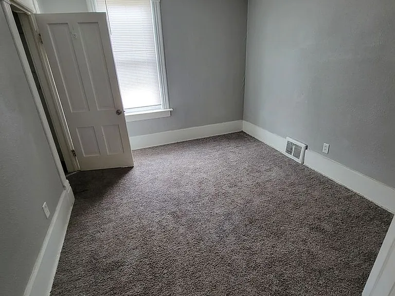 604 Fillmore St — Photo 5