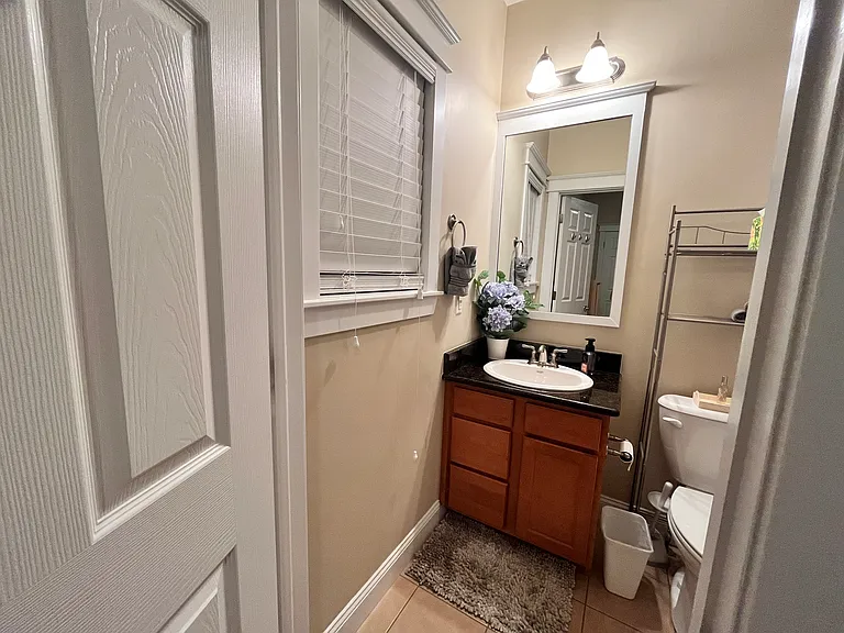 Bedroom 3 private ensuite bathroom.