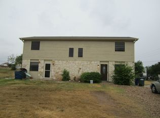 901 Glass Dr APT B, Leander, TX 78641