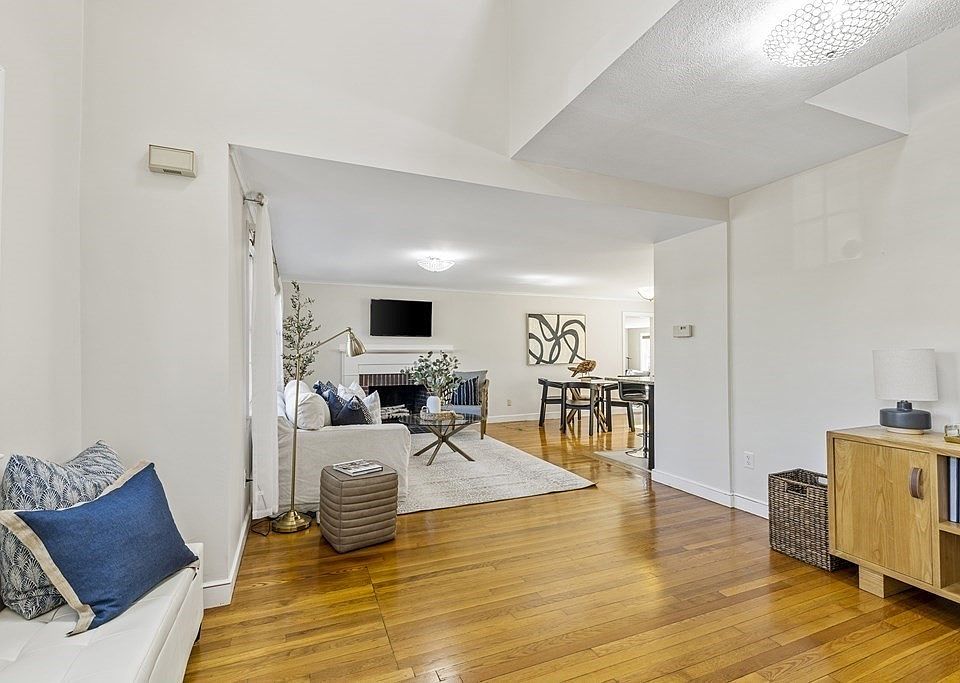 16 Balfour St, Lexington, MA 02421 Zillow