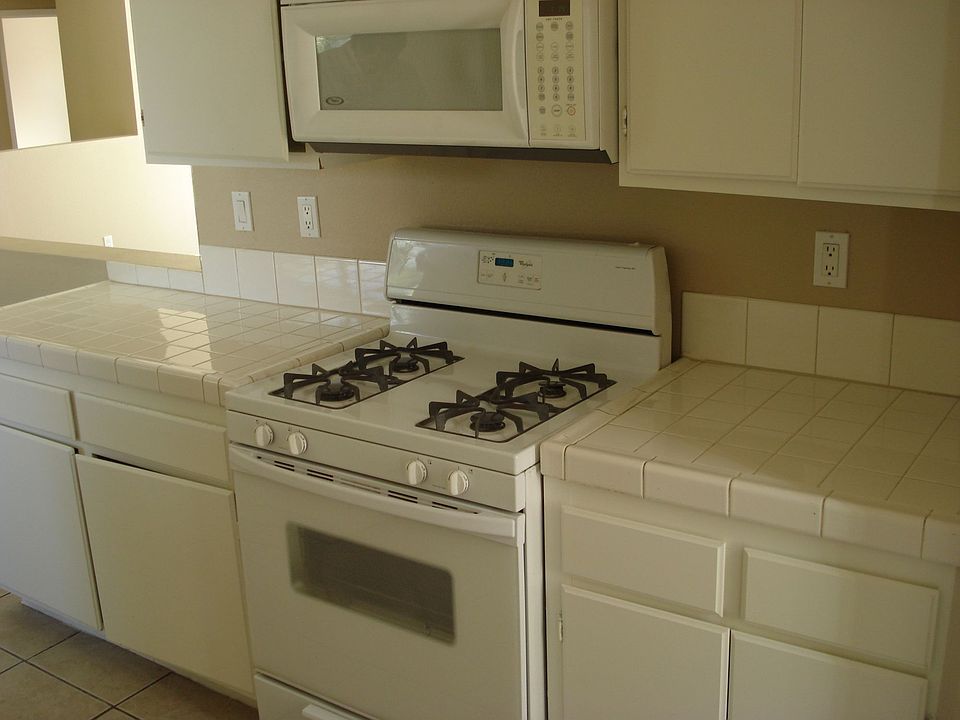 2nd image of 2627 Peaceful Hills Ave