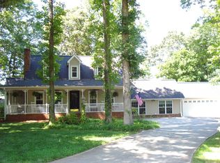 103 Burrow Ct, Lexington, NC 27295