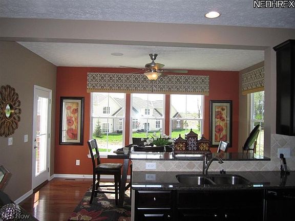 3rd image of 113SL Hazelwood Dr